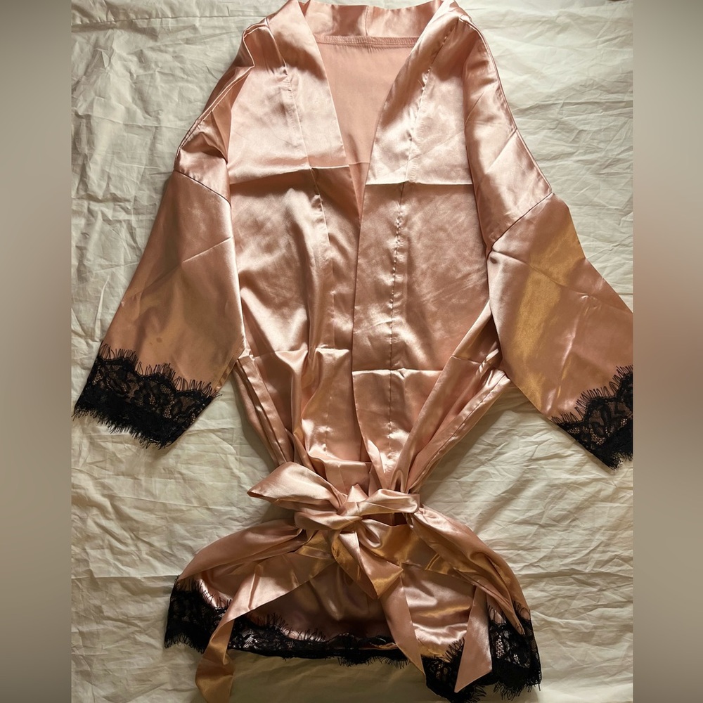 Short Small Pink Elegant Satin Robe with Black Lace Trim Kimono Dressing Gown